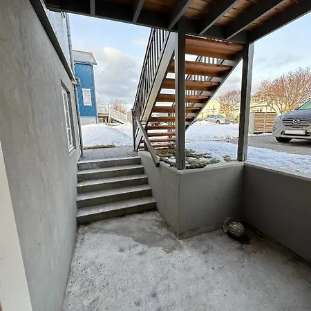 A New House That Is A Mix Of An Historic House Holiday home Reykjavik